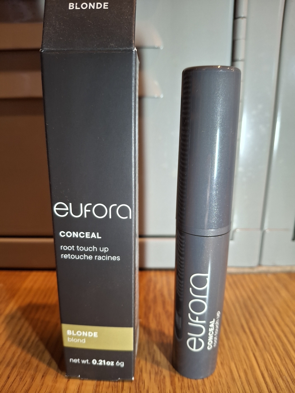 Conceal Root Touch Up - Blonde